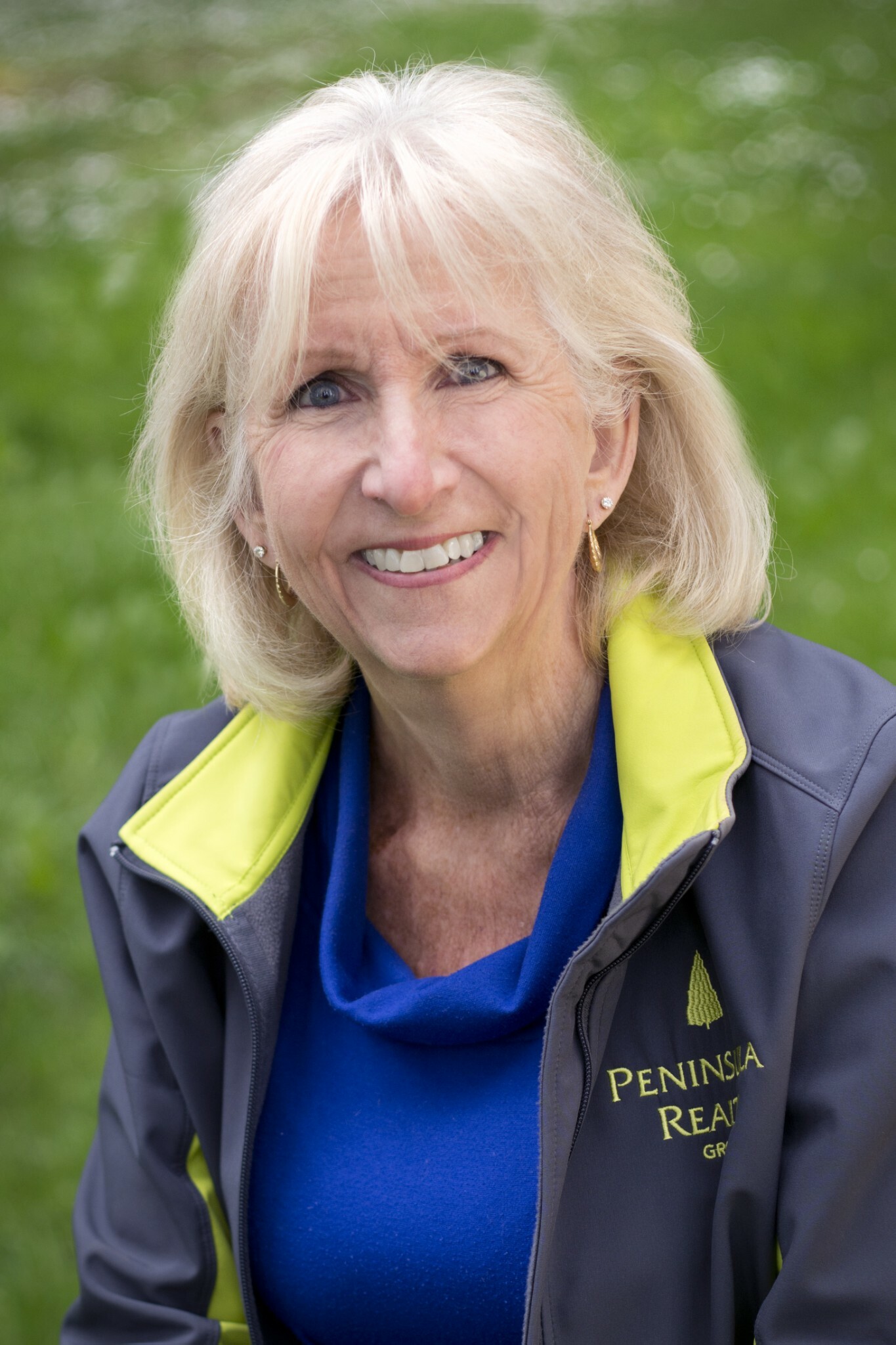 Debbie Crist,  in Port Angeles, Professional Realty Services