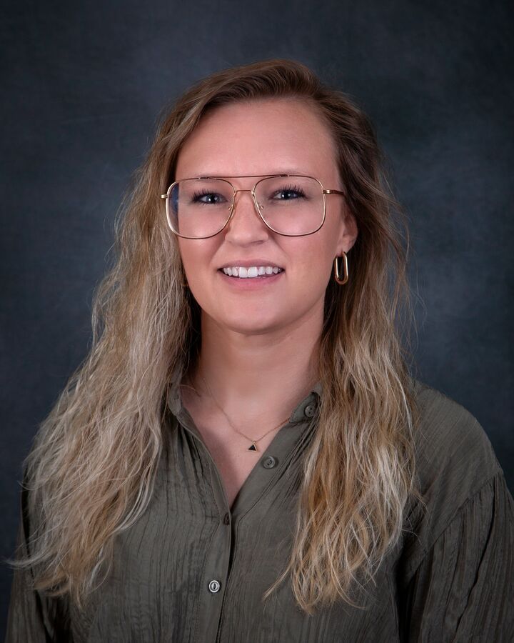 Samantha Luscher,  in Hampshire, New Heritage