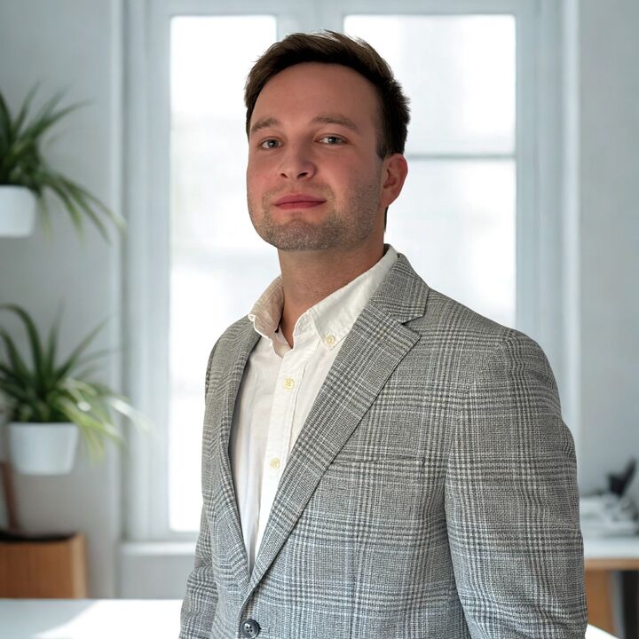 Jonathan Lungu,  in Lincolnwood, Circle