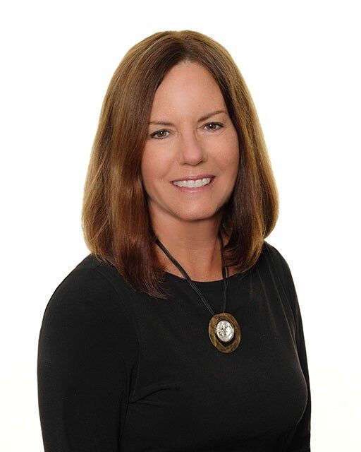 Linda Weber, Real Estate Broker/Real Estate Salesperson in Clermont, Hubbard Hansen
