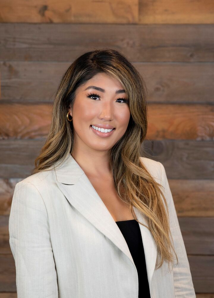 Erika  Ganjargal,  in Edmonds, Windermere