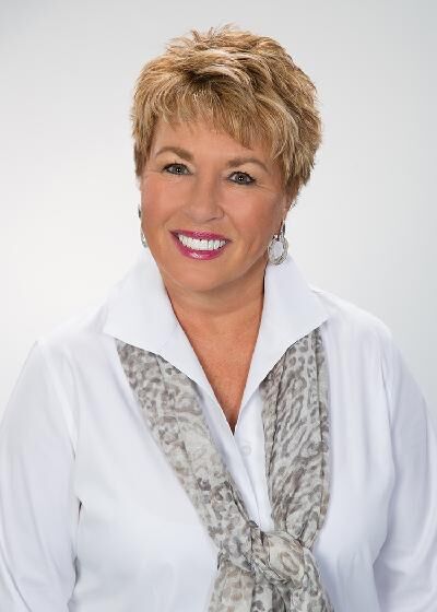 Denise Bills, Real Estate Salesperson in Findlay, Flag City