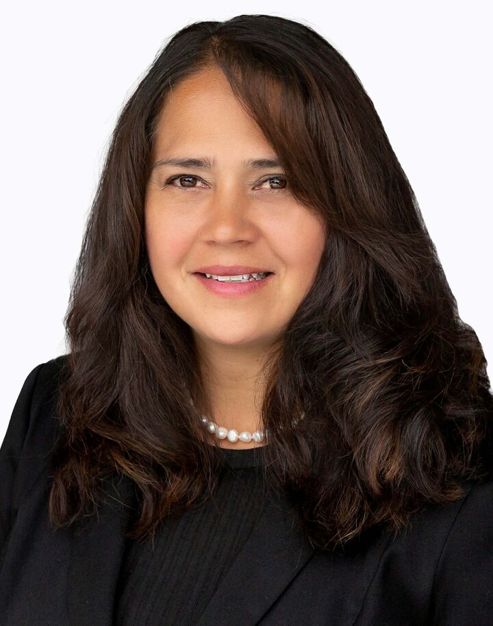 Ileana Bradley, Real Estate Broker in Oak Harbor, 360 Team