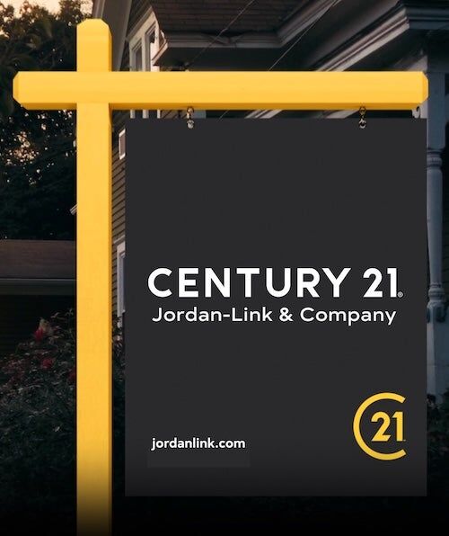 Clarinda Ruelas, Real Estate Salesperson in Visalia, Jordan-Link