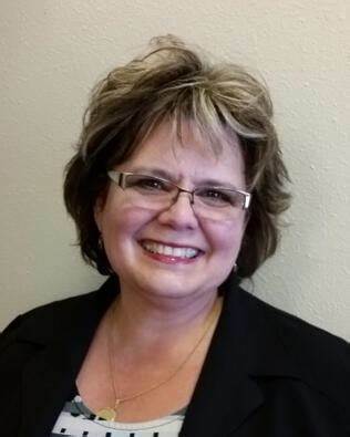 Sandra Hays, Real Estate Broker/Real Estate Salesperson in University Place, Blue Chip