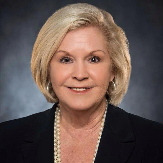 Pat Hoover, Real Estate Broker in Rogers, Harris McHaney & Faucette