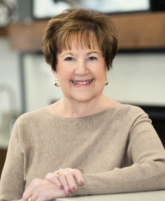 Arlene Volk, Real Estate Salesperson in Bismarck, Morrison Realty