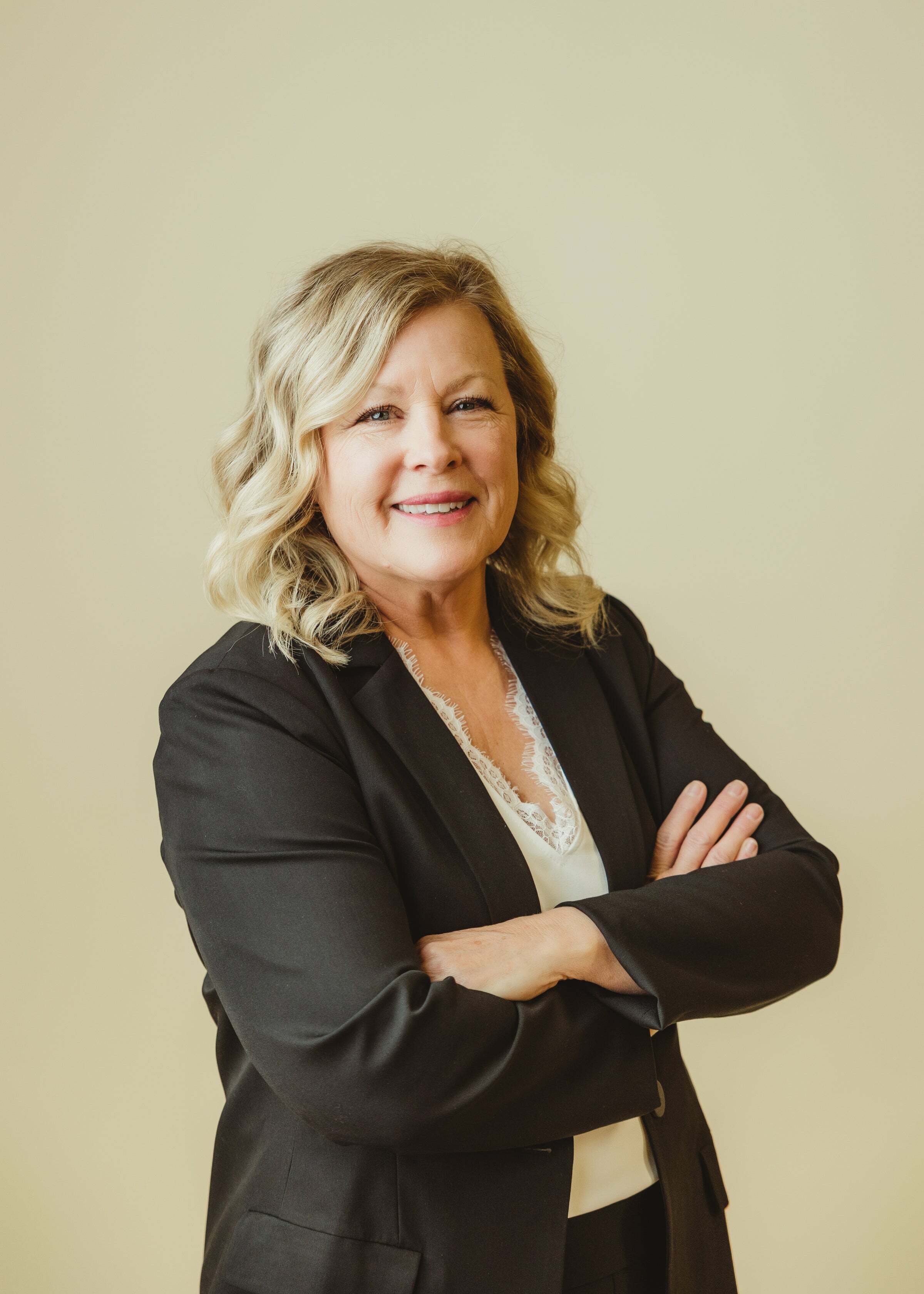 Renee McConnell, Real Estate Salesperson in Clare, Signature Realty
