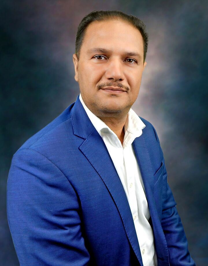 Jose Martinez,  in Hauppauge, Realty Connect