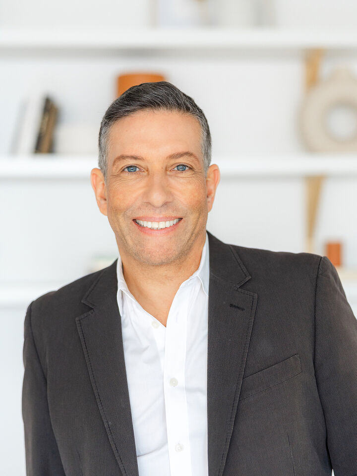 Jamie Vieira CENTURY 21 Miller Real Estate Ltd. Brokerage CENTURY