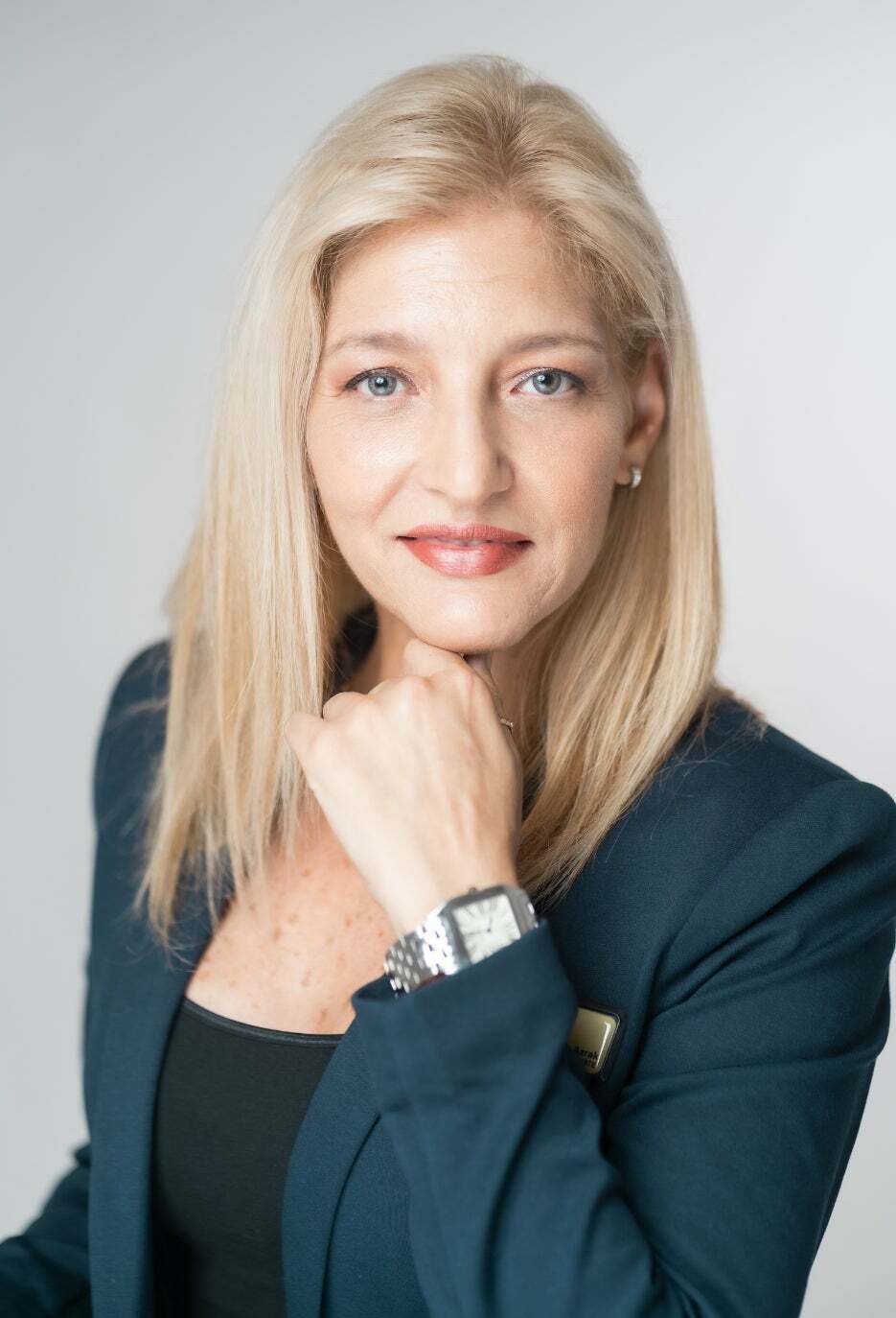 Nasiba Azrak, Real Estate Salesperson in Miami, World Connection