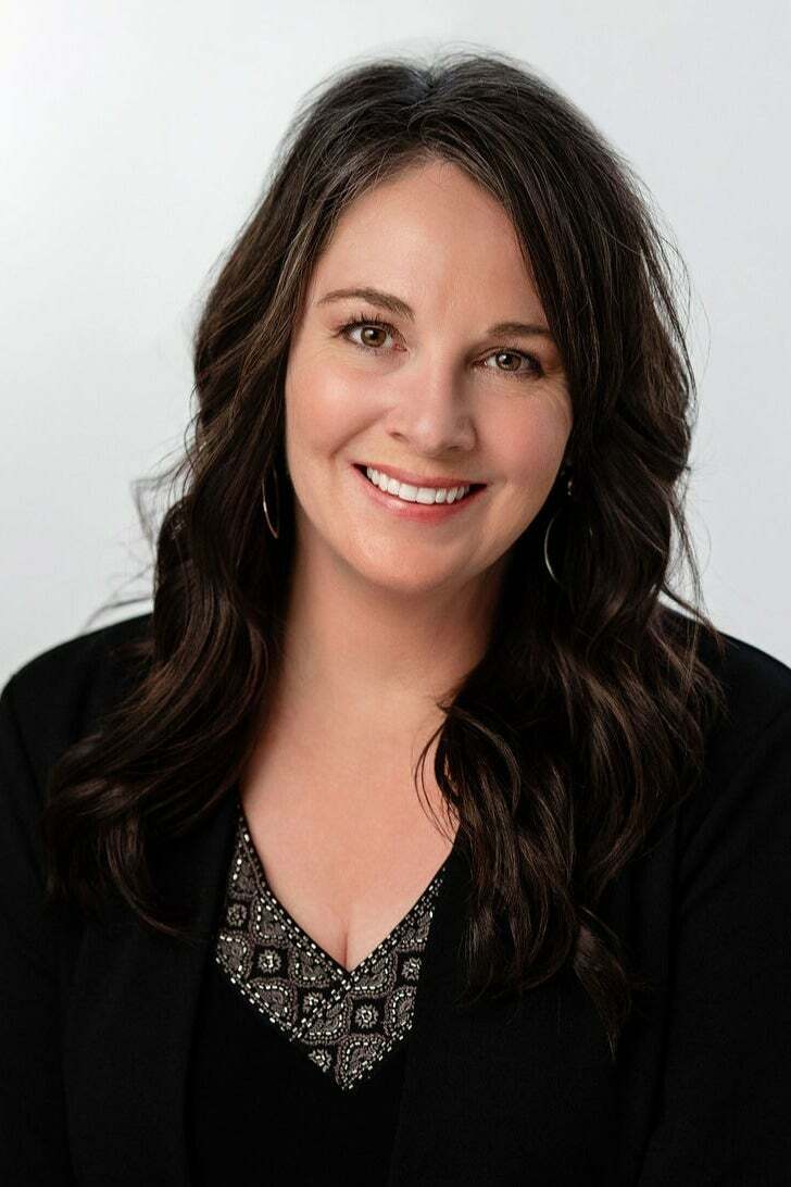 Misti Clifton, Real Estate Salesperson in Coeur D Alene, Schneidmiller Realty