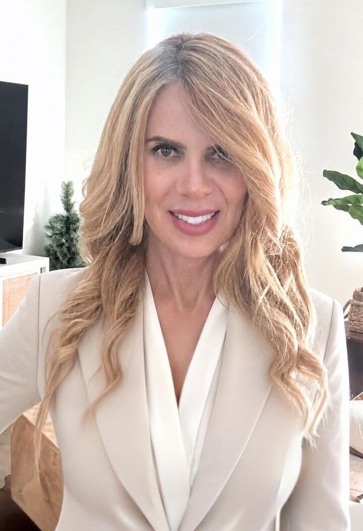 Suely Tarr, Real Estate Salesperson in Longboat Key, Beggins Enterprises