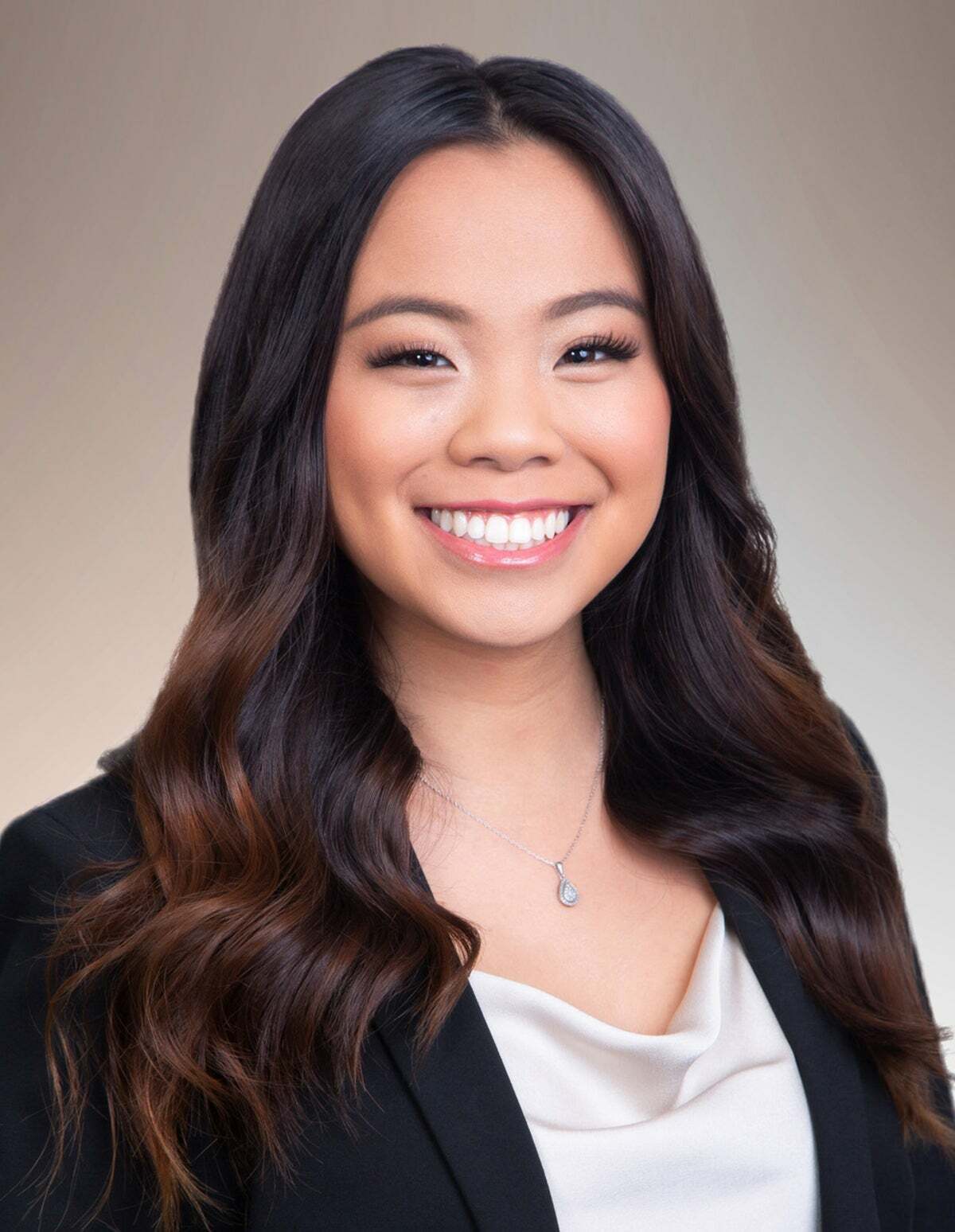 Erika Ngo (RA), Real Estate Salesperson in Honolulu, Advantage Realty