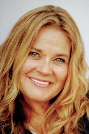 Deborah Sampley, Real Estate Salesperson in Huntington Beach, Campbell Realtors