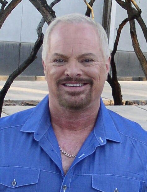 David McFarland, Real Estate Salesperson in Henderson, Americana