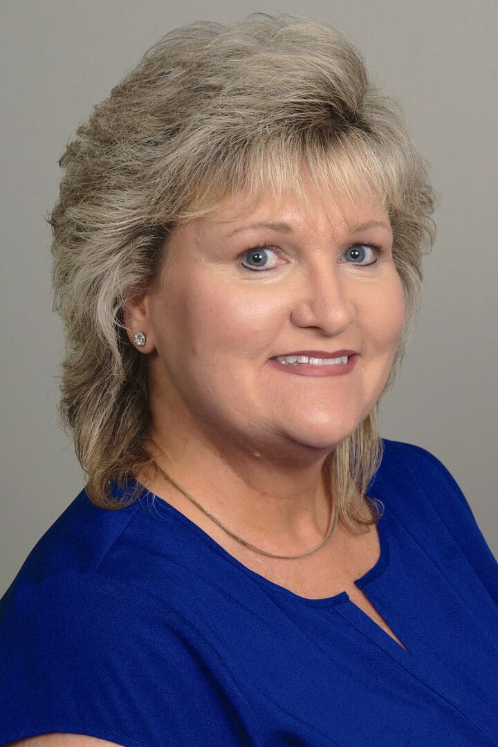 Lynn Grego,  in Diamondhead, Alfonso Realty