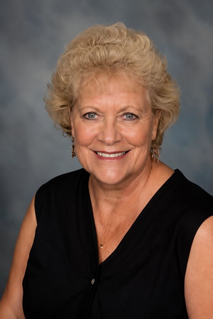 Ruth Frederick, Real Estate Broker in Inverness, J W Morton Real Estate, Inc.