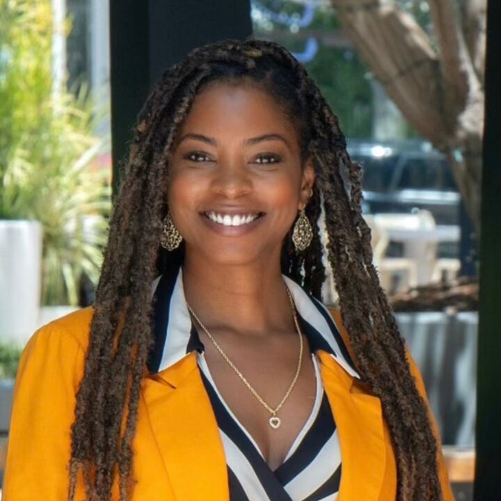 Samantha Squalls, Real Estate Salesperson in Beverly Hills, Nelson Shelton Real Estate ERA Powered