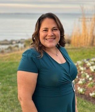 Lourdes Villanueva Hartrick,  in Woodbury, Realty Connect