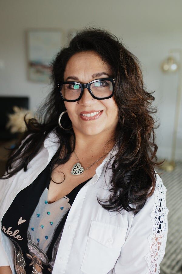 Mayda Riderelli, Real Estate Salesperson in Pella, Signature Real Estate