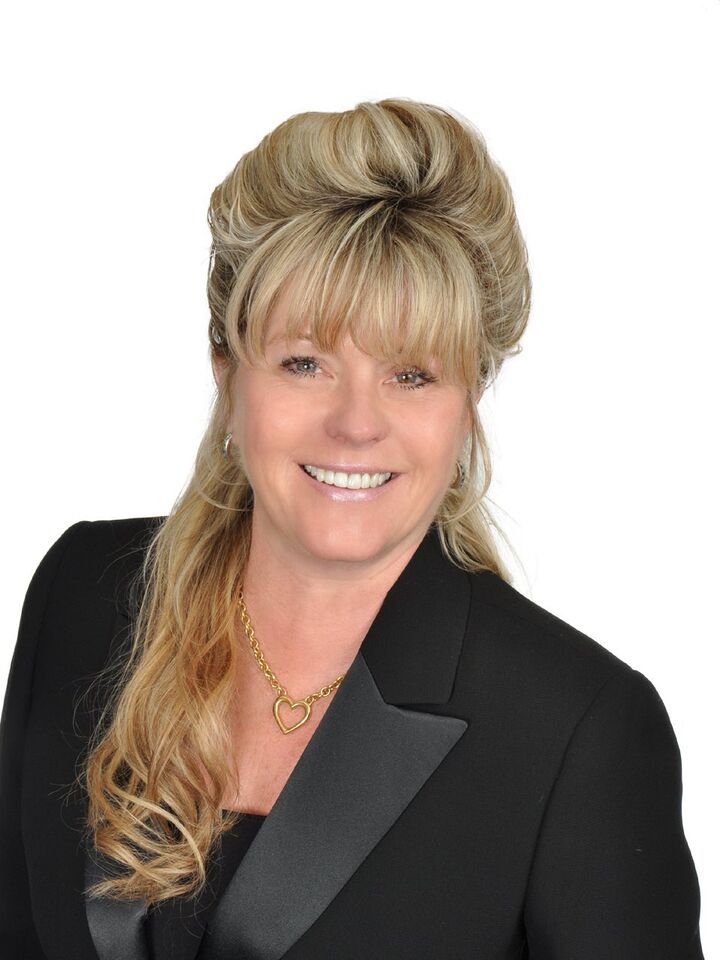 Felecia Humphrey, Real Estate Salesperson in Leesburg, ERA Grizzard Real Estate