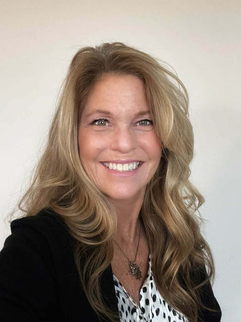 Kristen VanDeventer, Real Estate Salesperson in Holt, Affiliated