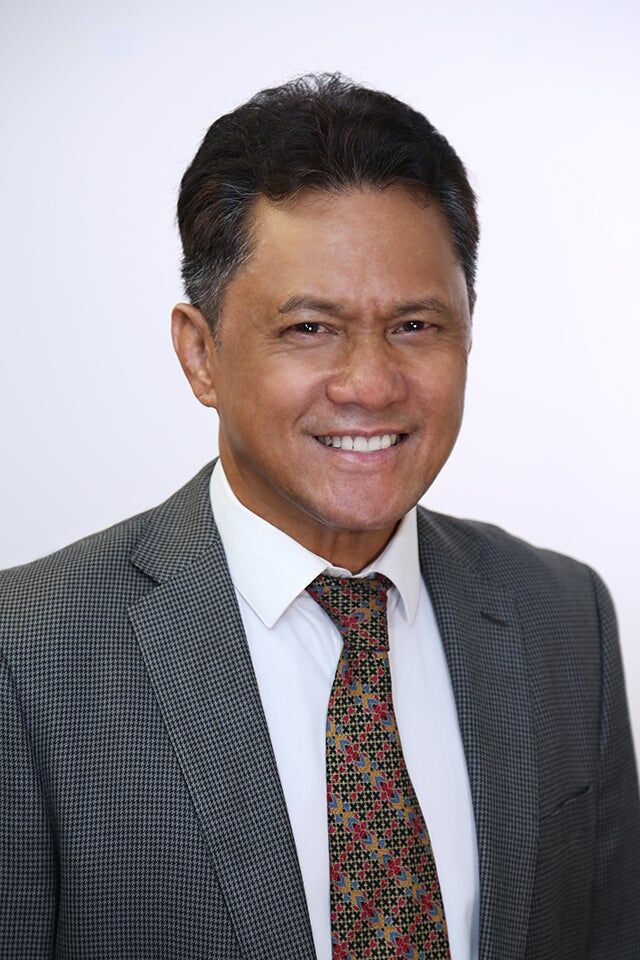 Alex Lomibao, Real Estate Salesperson in Glendale, Hallmark Realty