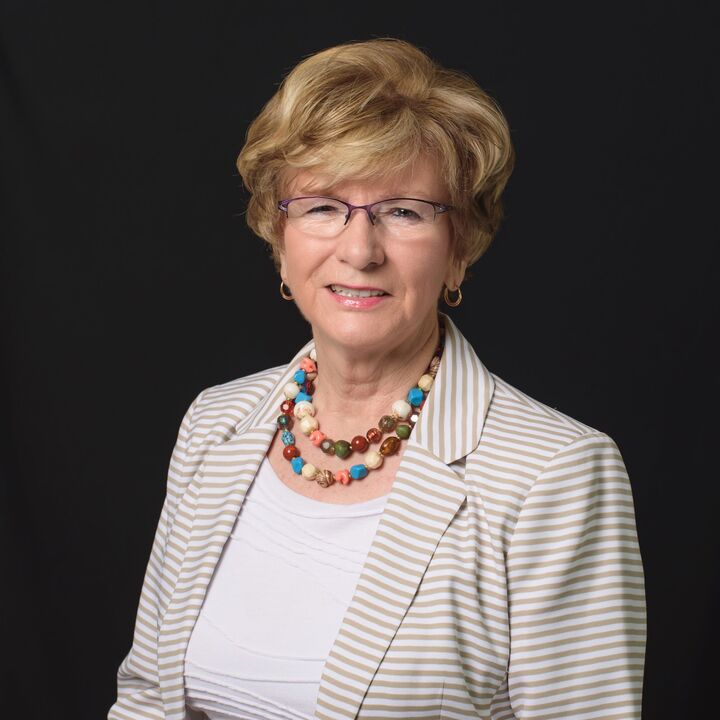 Rosie Beauclair,  in Berlin, ERA Martin Associates