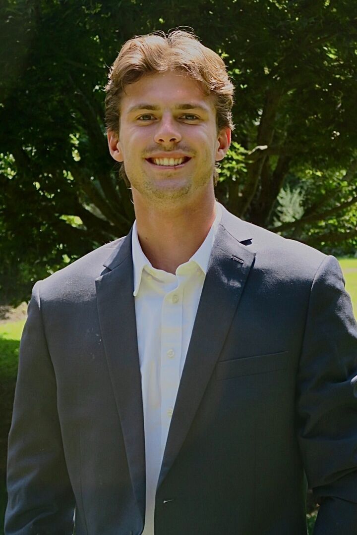 Brandon Manka, Sales Associate in Danbury, Connecticut