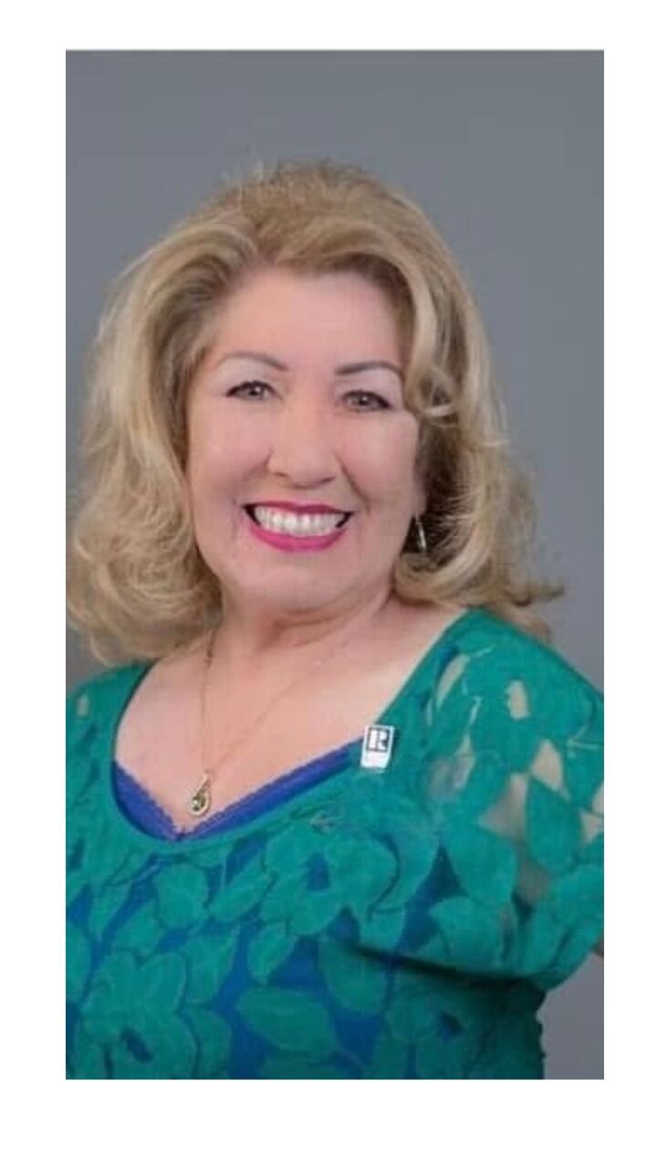 Iris Gallegos, Real Estate Salesperson in Victorville, LEADERS