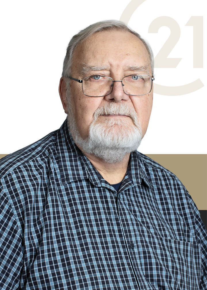 John Koetter,  in Lake Charles, Bessette Flavin