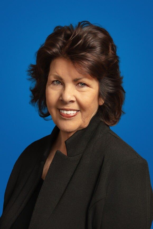 Barbara T. Smith, Affiliate Broker in Lawrenceburg, Southern Realty