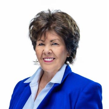 Barbara T. Smith, Affiliate Broker in Lawrenceburg, Southern Realty