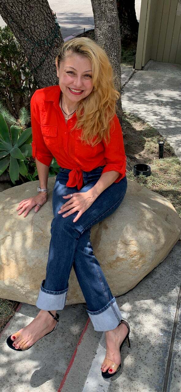 Sintia Cruz,  in Granada Hills, Real Estate Alliance