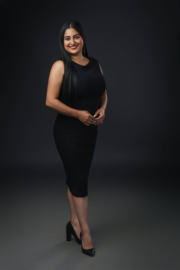 Soraida Alanis,  in Crown Point, Circle