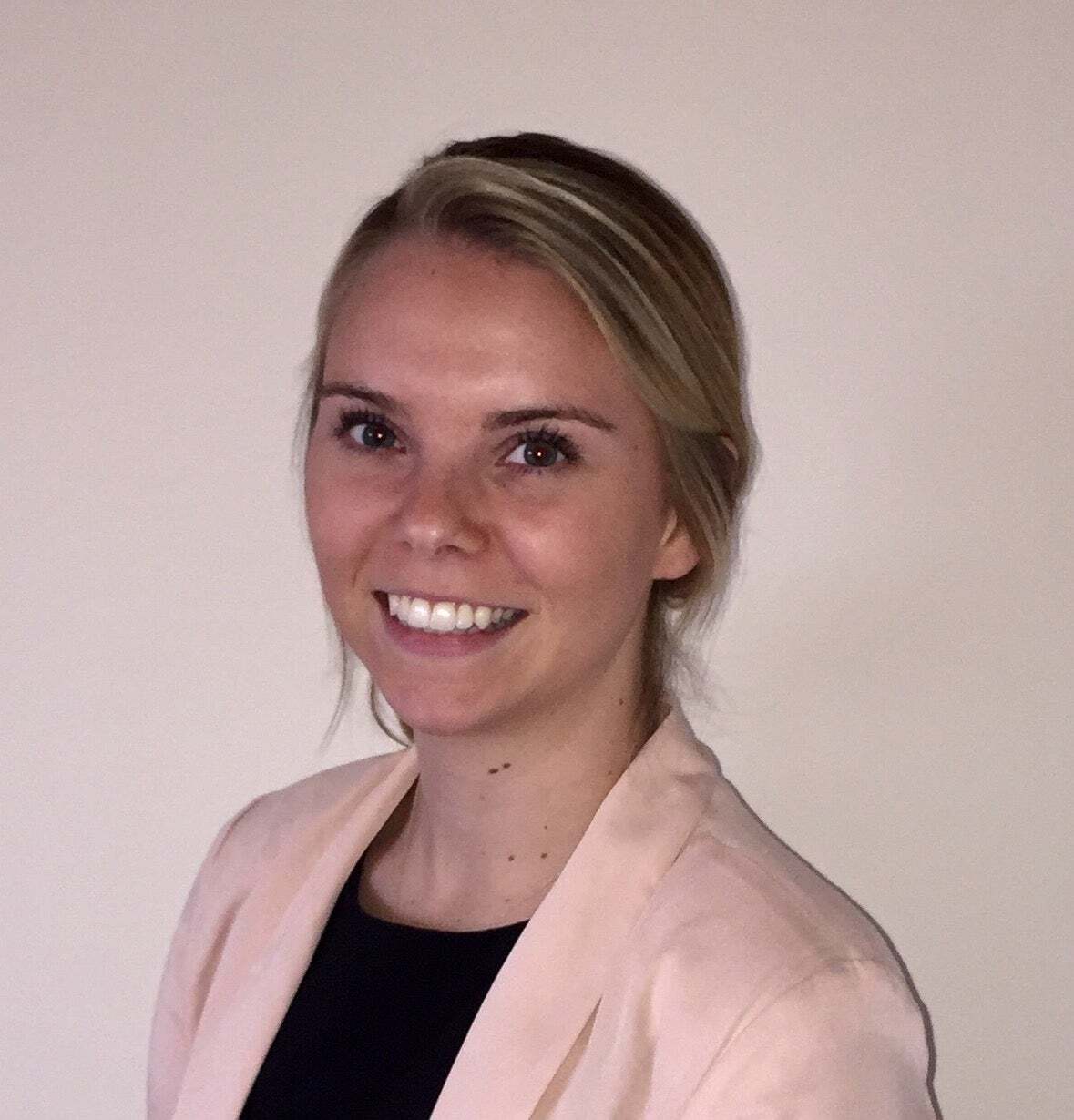 Kristin Hylek, Associate Real Estate Broker in Crown Point, Circle