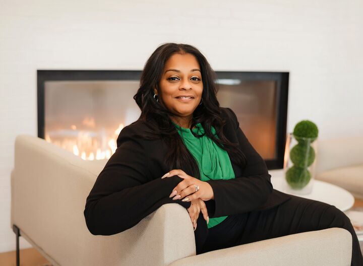 Nadra Davis, Real Estate Salesperson in Elkhorn, The Good Life Group