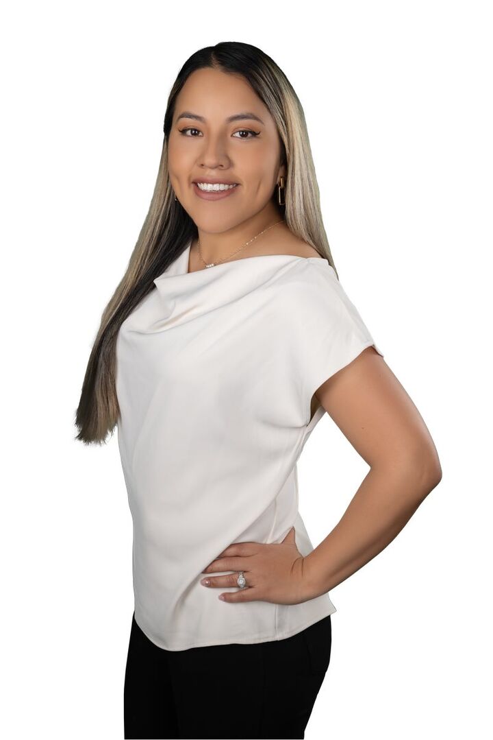 Shalom Molina, Real Estate Salesperson in Canyon Lake, Associated Brokers Realty