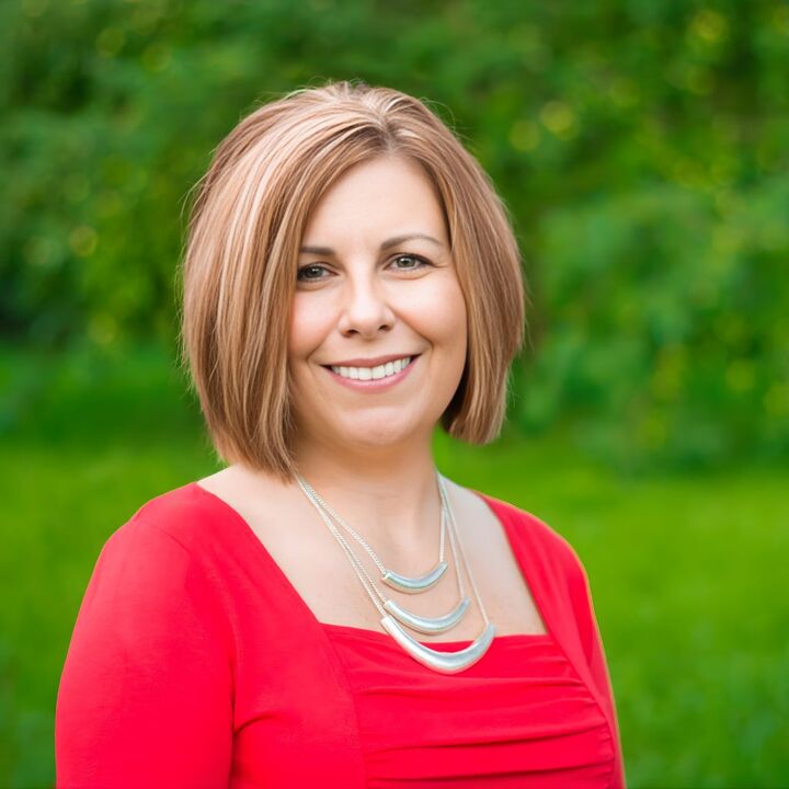 Jane Sayler, Real Estate Salesperson in Hartington, The Good Life Group