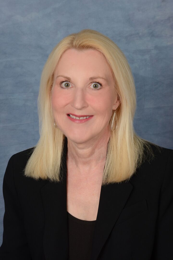 Maureen Roberts, Real Estate Broker in Tewksbury, North East