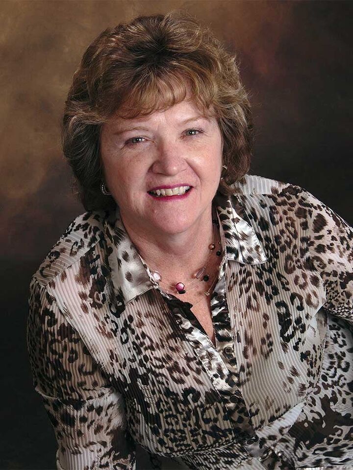 Christine Boeve, Real Estate Salesperson in Douglas, Affiliated