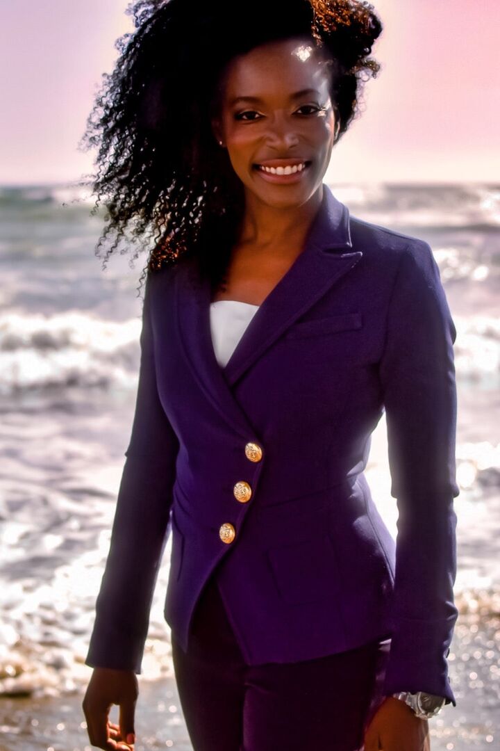 Alexis Reeves, Real Estate Salesperson in Huntington Beach, Campbell Realtors