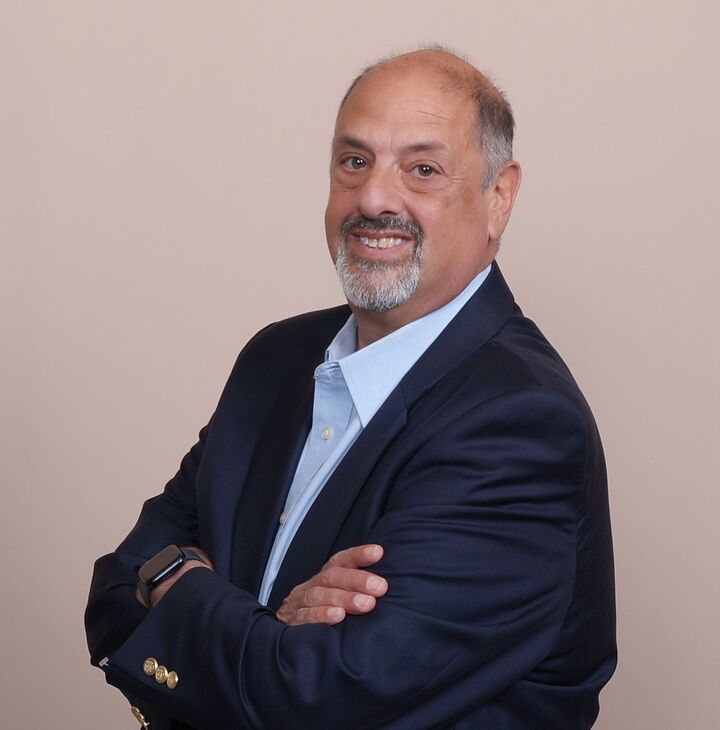 Jay Rubin, REALTOR-ASSOCIATE® in Morganville, Mack-Morris Iris Lurie Inc