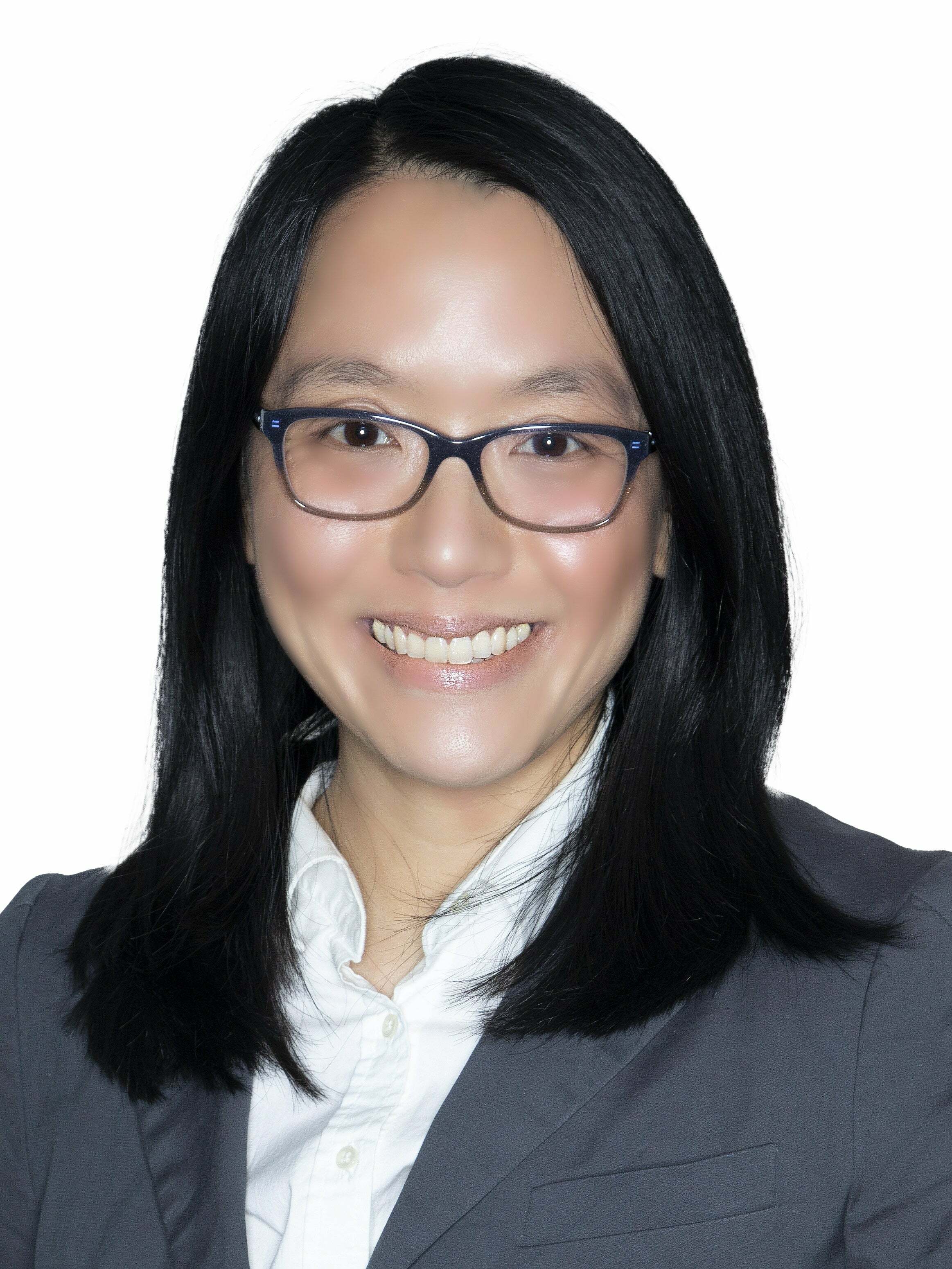 Christina Lau-Wang, Real Estate Salesperson in Lindenhurst, AA Realty