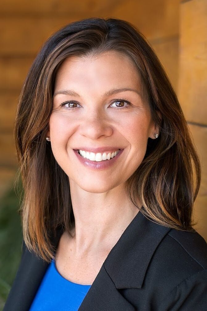 Laura Garcia, Real Estate Salesperson in Birmingham, Professionals