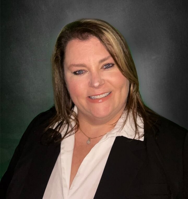 Angela Cash, Real Estate Salesperson in Locust Grove, North East
