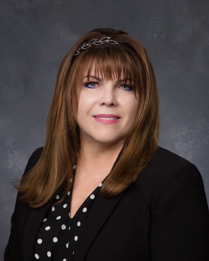 Madelin Estupinan, Real Estate Salesperson in Miami, First Service Realty ERA Powered