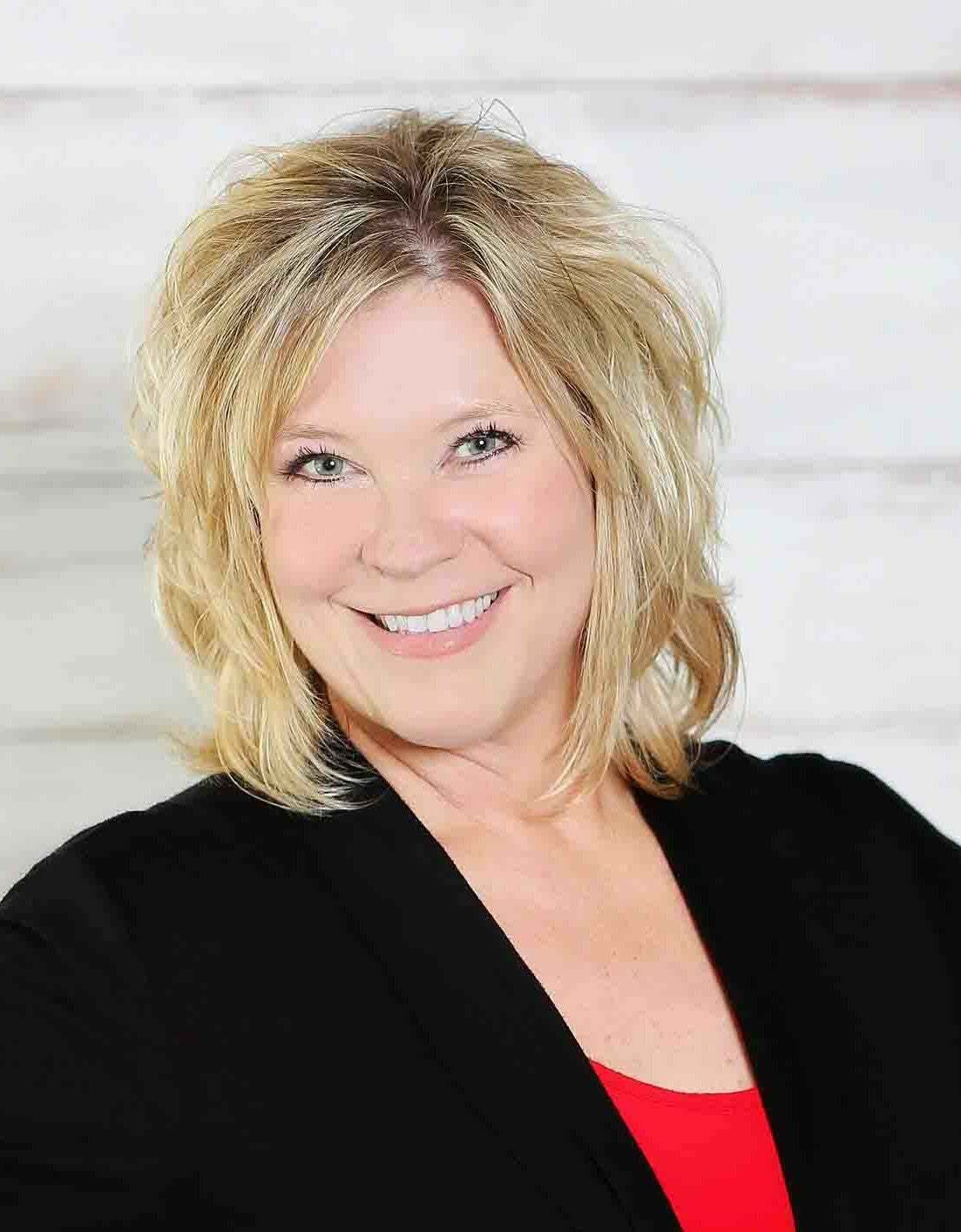 Bridget Nix, Real Estate Salesperson in Sulphur Springs, First Group