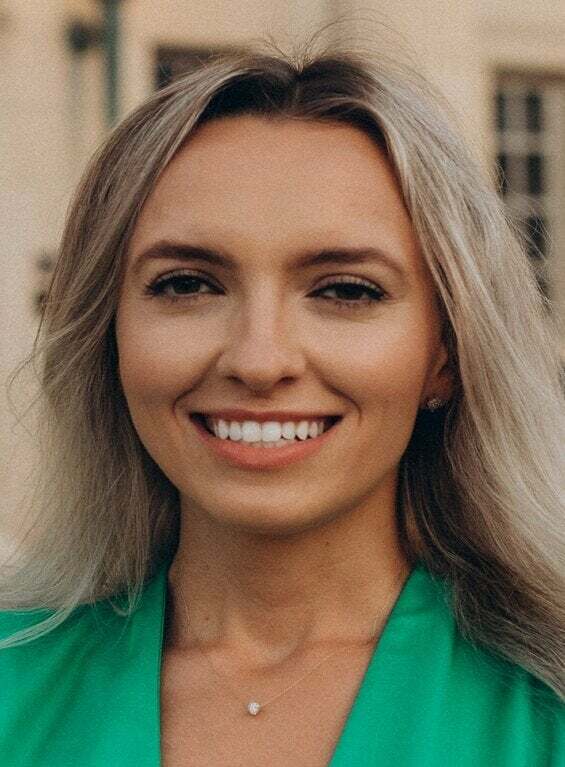 Miroslava Putrya, Real Estate Salesperson in North Port, Sunstar Realty